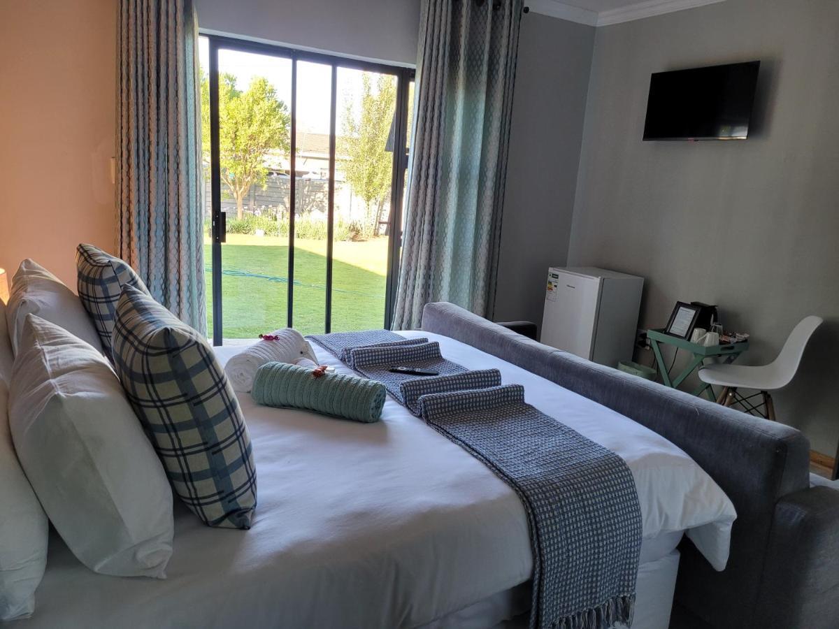 Ayana Bnb Bloemfontein Buitenkant foto